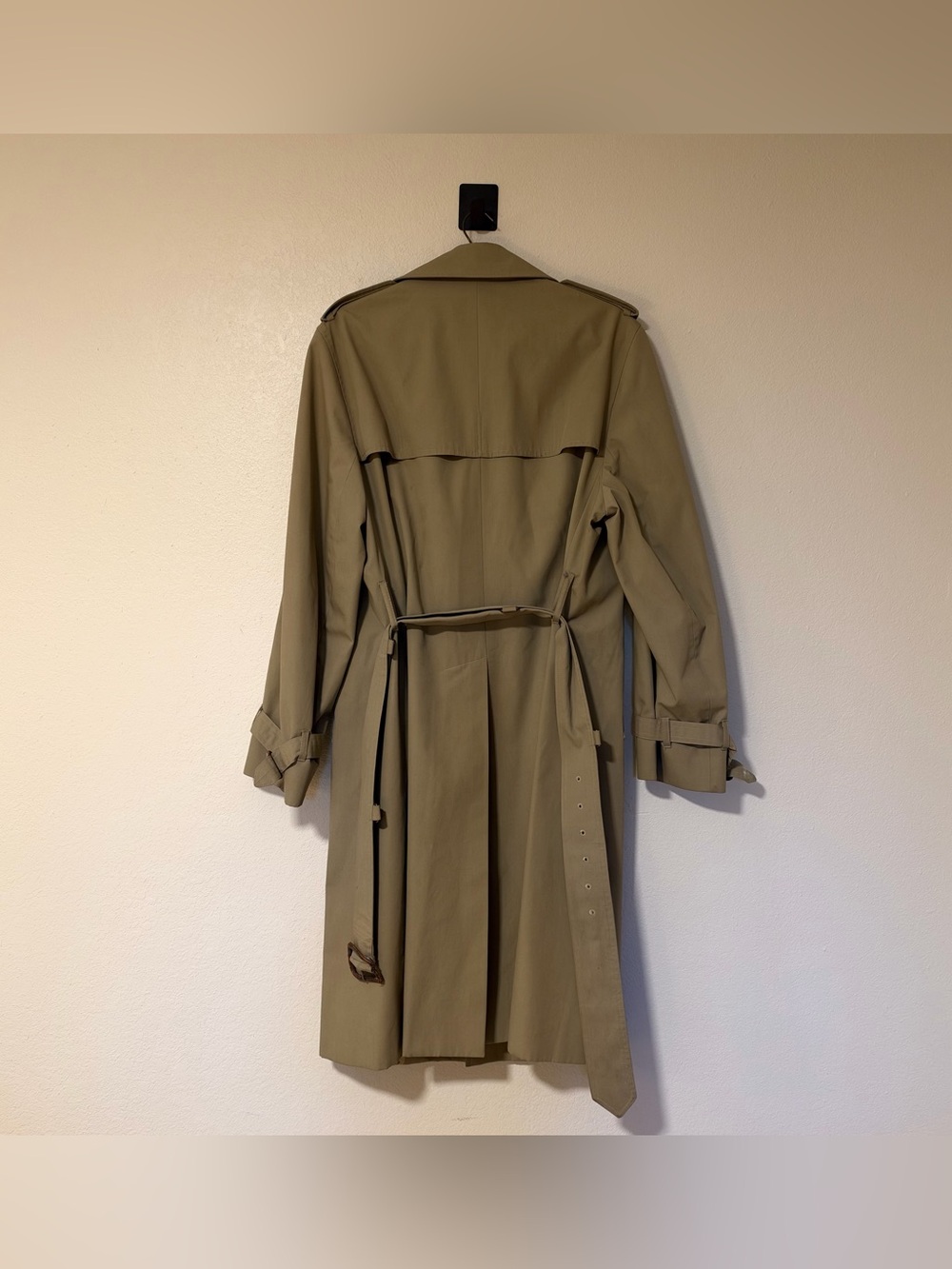 Vintage Aquascutum London Tan Trench Coat - Picture 2 of 13